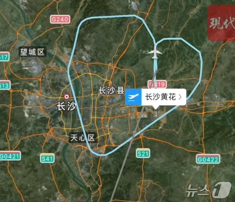 오카이 항공이 운항한 항공기가 이륙 30분만에 회항했다. (신콰이바오 SNS 갈무리)