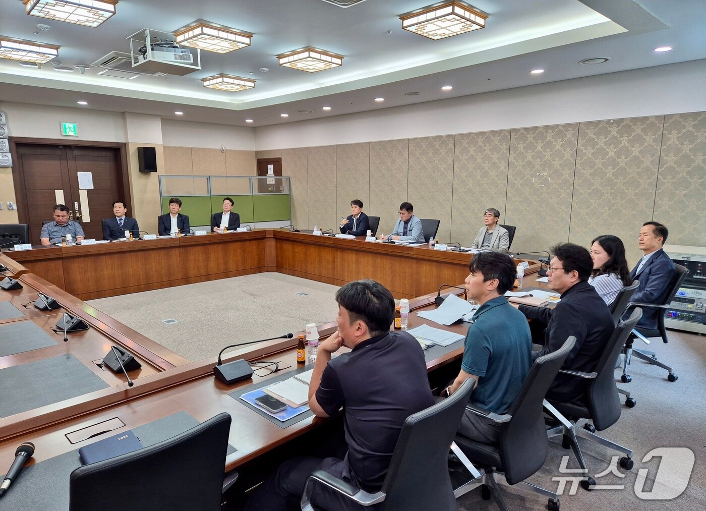 17일 새만금개발청과 한국국토정보공사가 공간정보 기술 협력 간담회를 진행하고 있다.(새만금개발청 제공. 재판매 및 DB금지)/뉴스1 