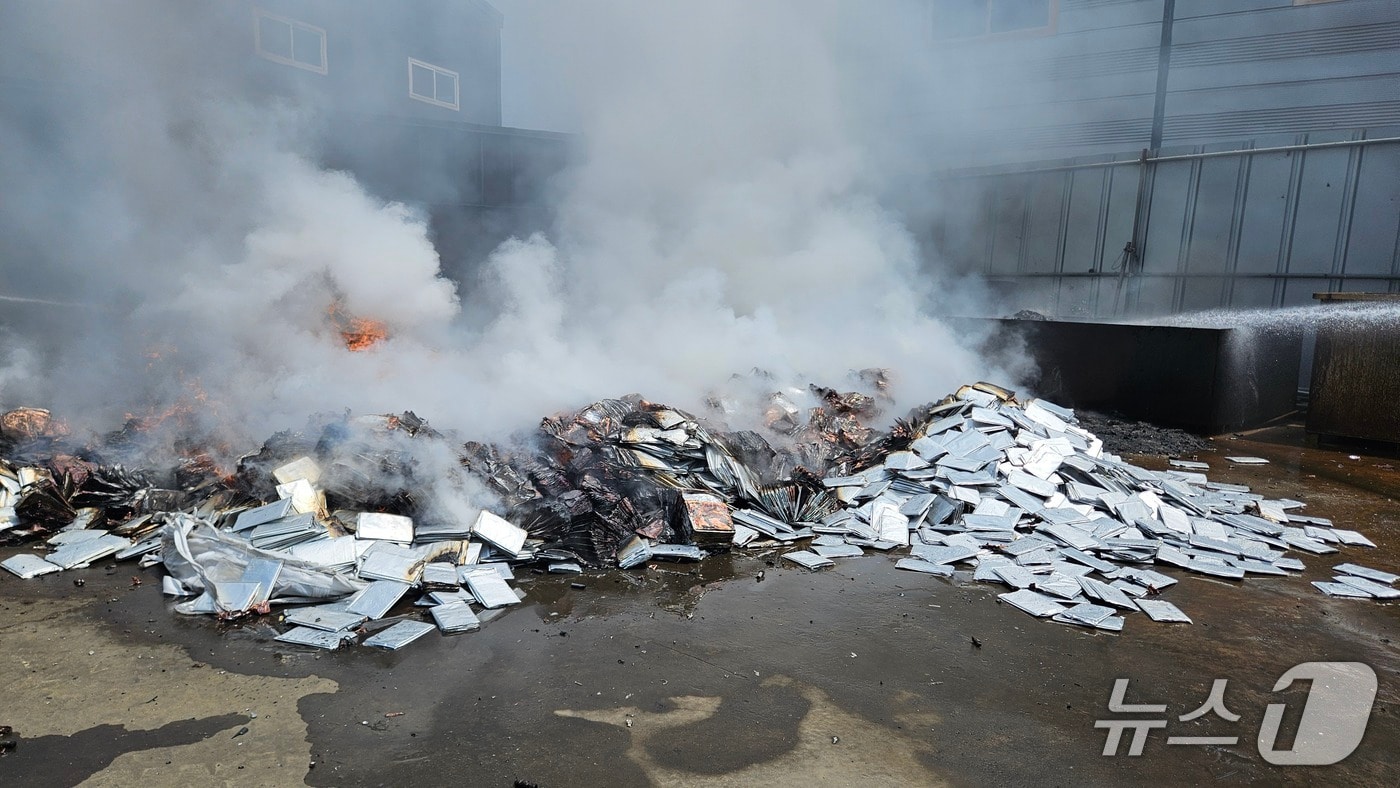 화재현장(경기 김포소방서 제공.재판매 및 DB금지)