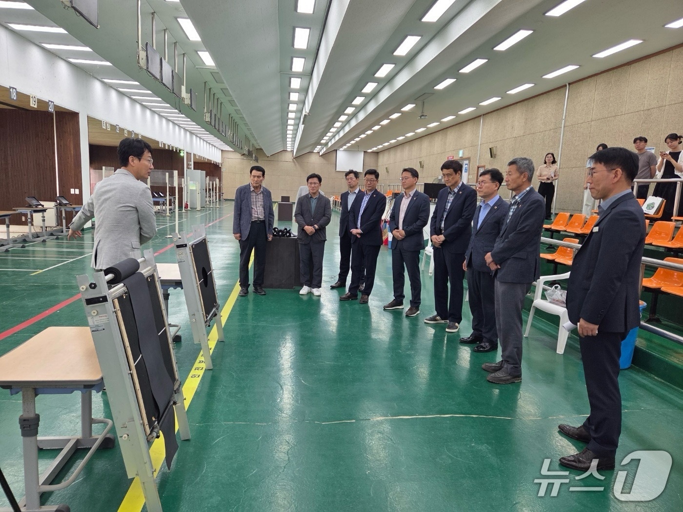 17일 전북도의회 문화안전소방위원회가 임실군 청웅면에 소재한 전북종합사격장을 방문했다.(의회제공. 재판매 및 DB금지)2025.6.17/뉴스1