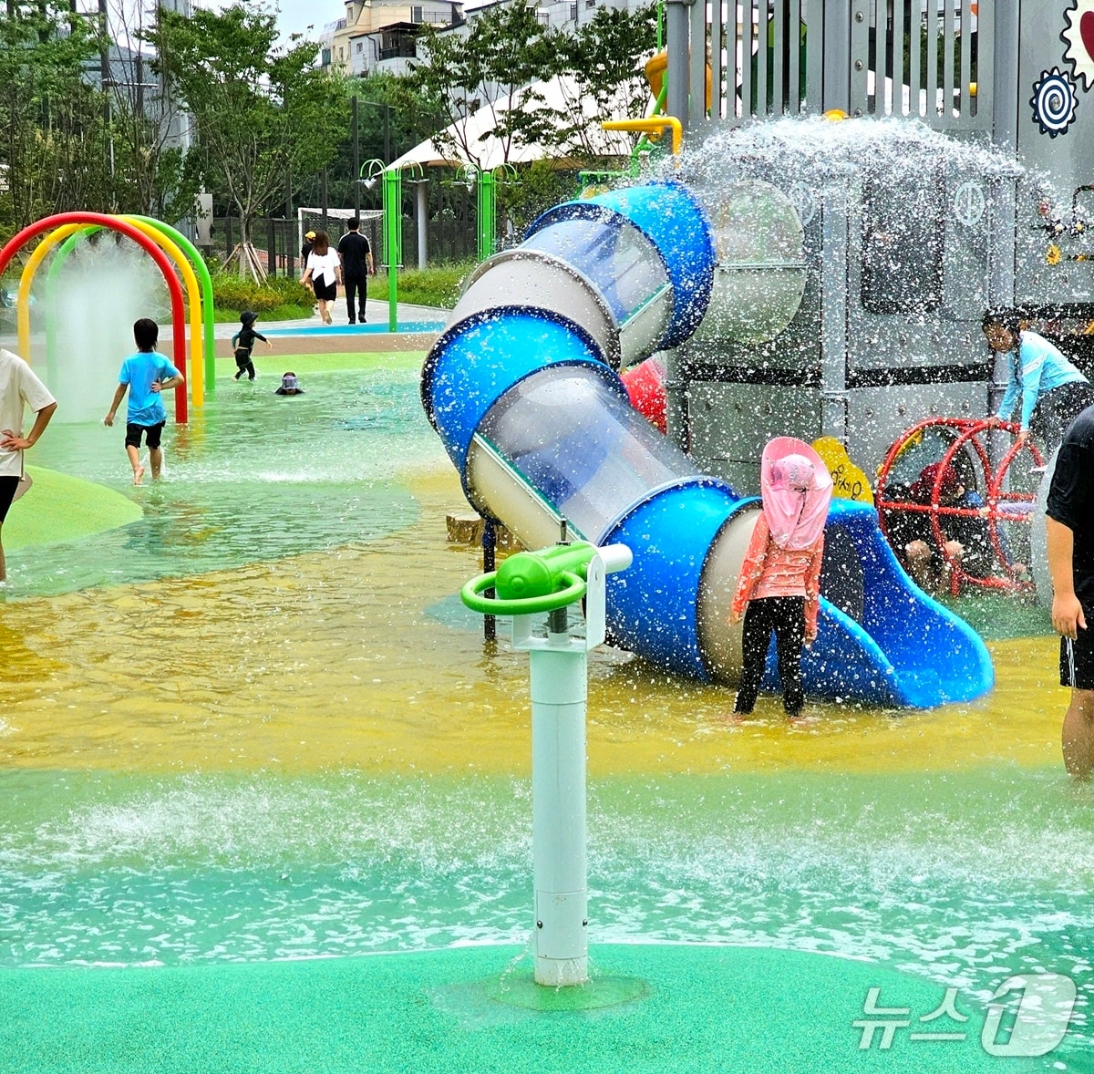 광주시의 한 공원 물놀이장 모습.(광주시 제공)