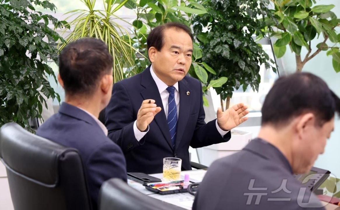 직무정지 상태인 제9대 경기 성남시의회 후반기 이덕수 의장이 의장직 사임서를 제출했다.(성남시의회 제공. 재판매 및 DB금지)/뉴스1