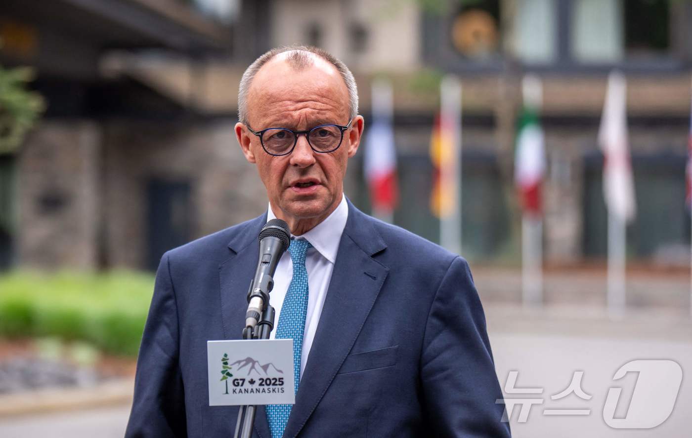 17일(현지시간) 프리드리히 메르츠 독일 총리가 캐나다 앨버타주 캐내내스키스에서 열린 주요 7개국(G7) 정상회의를 마치고 성명을 발표하고 있다. 2025.06.17<자료 사진> ⓒ AFP=뉴스1 ⓒ News1 김지완 기자