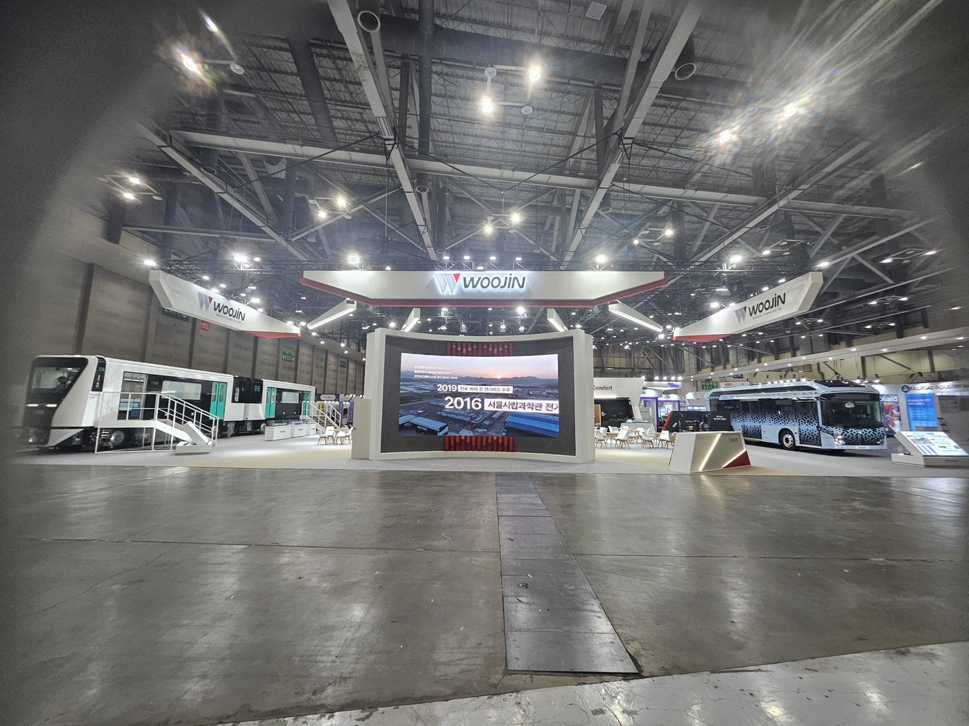 우진산전 2025 부산국제철도산업전 부스 모습.&#40;우진산전 제공&#41;