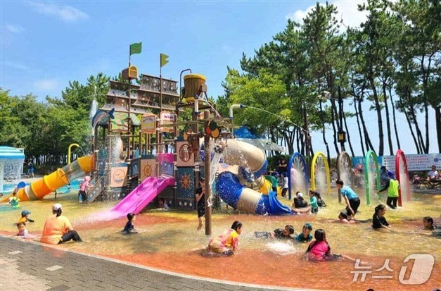 부산 강서구 신호공원 물놀이장.(강서구청 제공. 재판매 및 DB 금지0