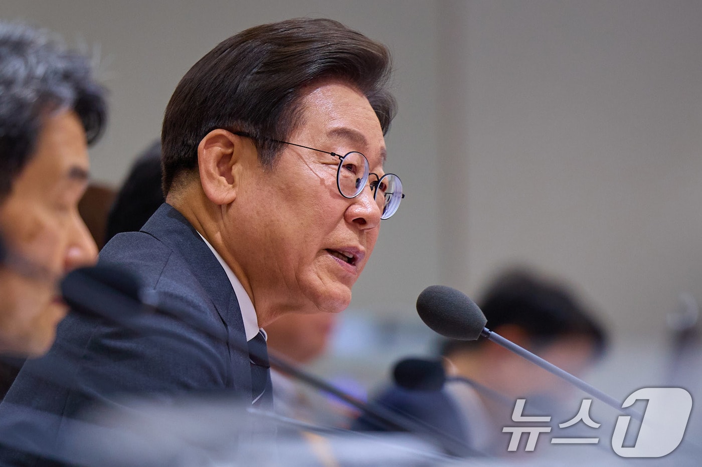 이재명 대통령이 지난 19일 서울 용산 대통령실청사에서 제26회 국무회의를 주재하고 있다. (이재명 대통령 SNS. 재판매 및 DB 금지) 2025.6.20/뉴스1 ⓒ News1 박지혜 기자