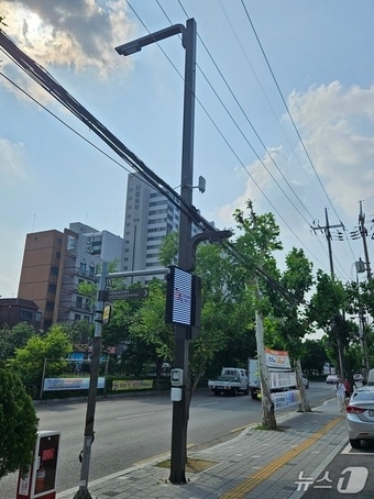 관악구 스마트폴 안심가로등이 설치된 모습.(관악구 제공)