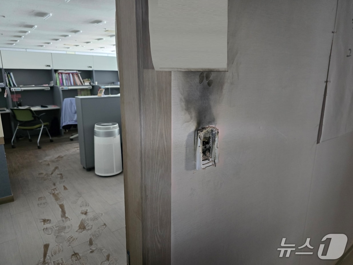 화재현장(경기도소방재난본부 제공.재판매 및 DB금지)