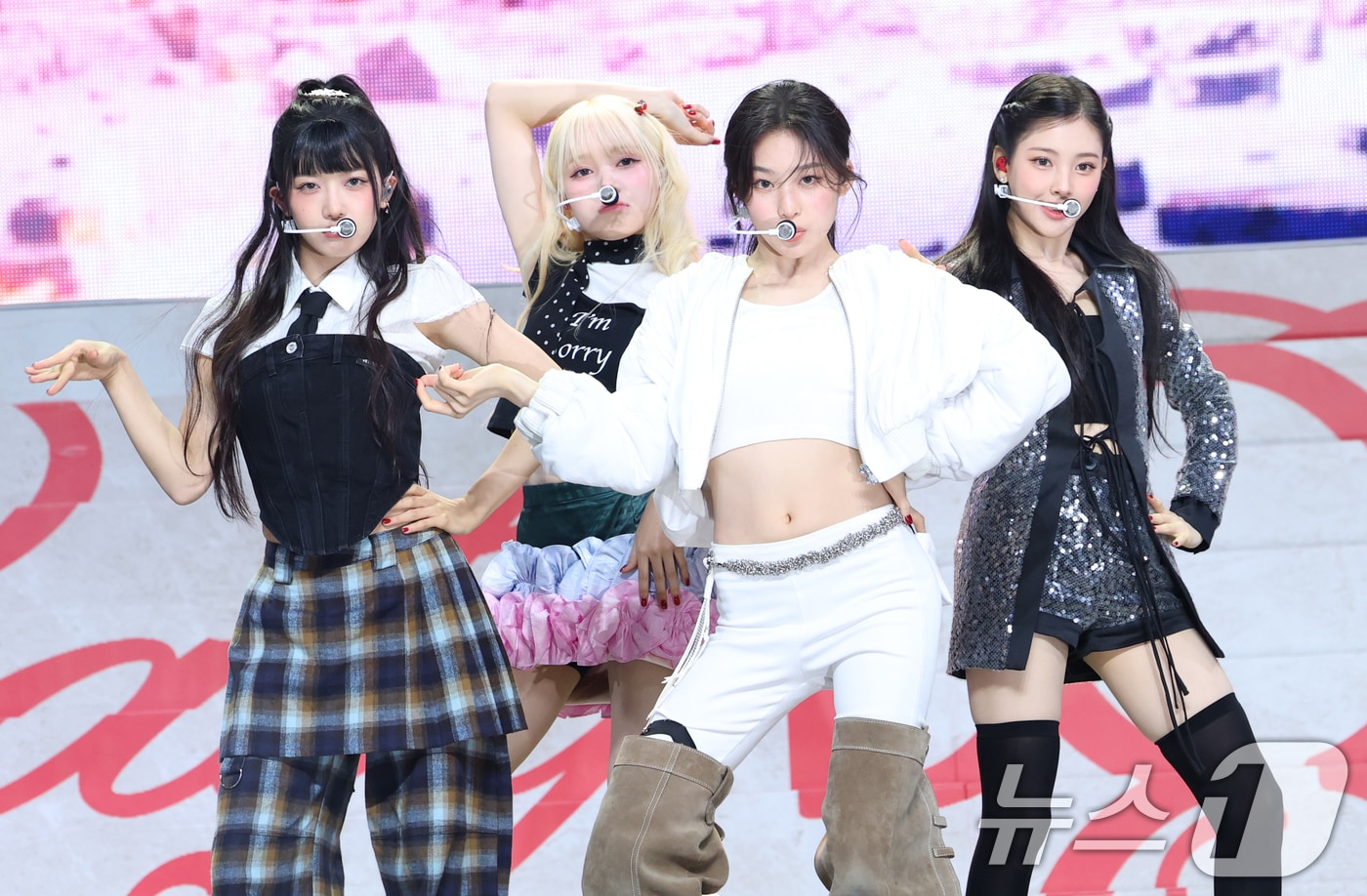 그룹 Baby DONT Cry(베이비돈크라이) 쿠미(왼쪽부터)와 미아, 베니, 이현  2025.6.23/뉴스1 ⓒ News1 권현진 기자