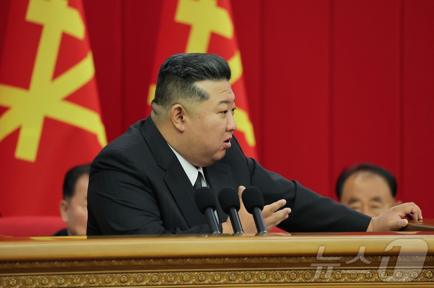 (평양 노동신문=뉴스1) = 북한 노동당 기관지 노동신문은 24일 김정은 당 총비서 주재 하에 "조선로동당 중앙위원회 제8기 제12차 전원회의 확대회의가 6월 21일부터 23일까지 진행됐다＂고 보도했다. [국내에서만 사용가능. 재배포 금지. DB 금지. For Use Only in the Republic of Korea. Redistribution Prohibited] rodongphoto@news1.kr