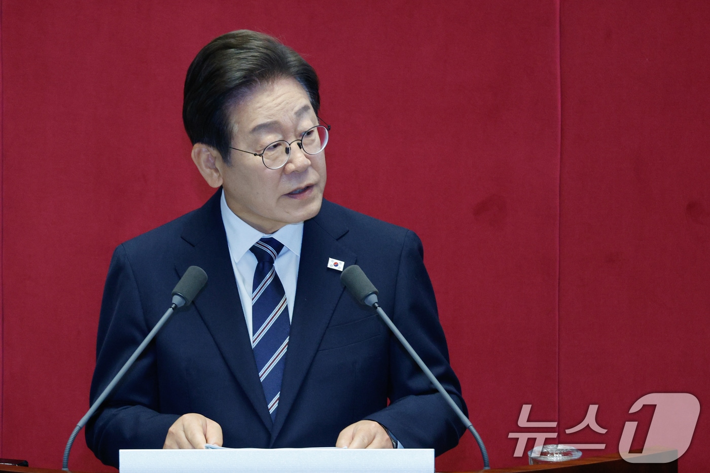 이재명 대통령이 26일 오전 서울 여의도 국회에서 열린 제426회국회(임시회) 제2차 본회의에서 2025년도 제2회 추가경정예산안에 대한 정부의 시정연설을 하고 있다. 2025.6.26/뉴스1 ⓒ News1 안은나 기자