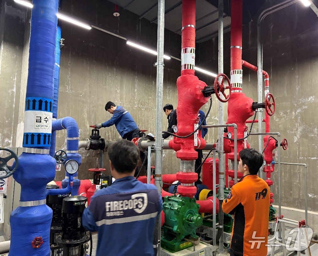 전북소방본부가 도내 전지공장 28곳을 대상으로 안전점검에 나선다.(전북소방 제공. 재판매 및 DB금지)