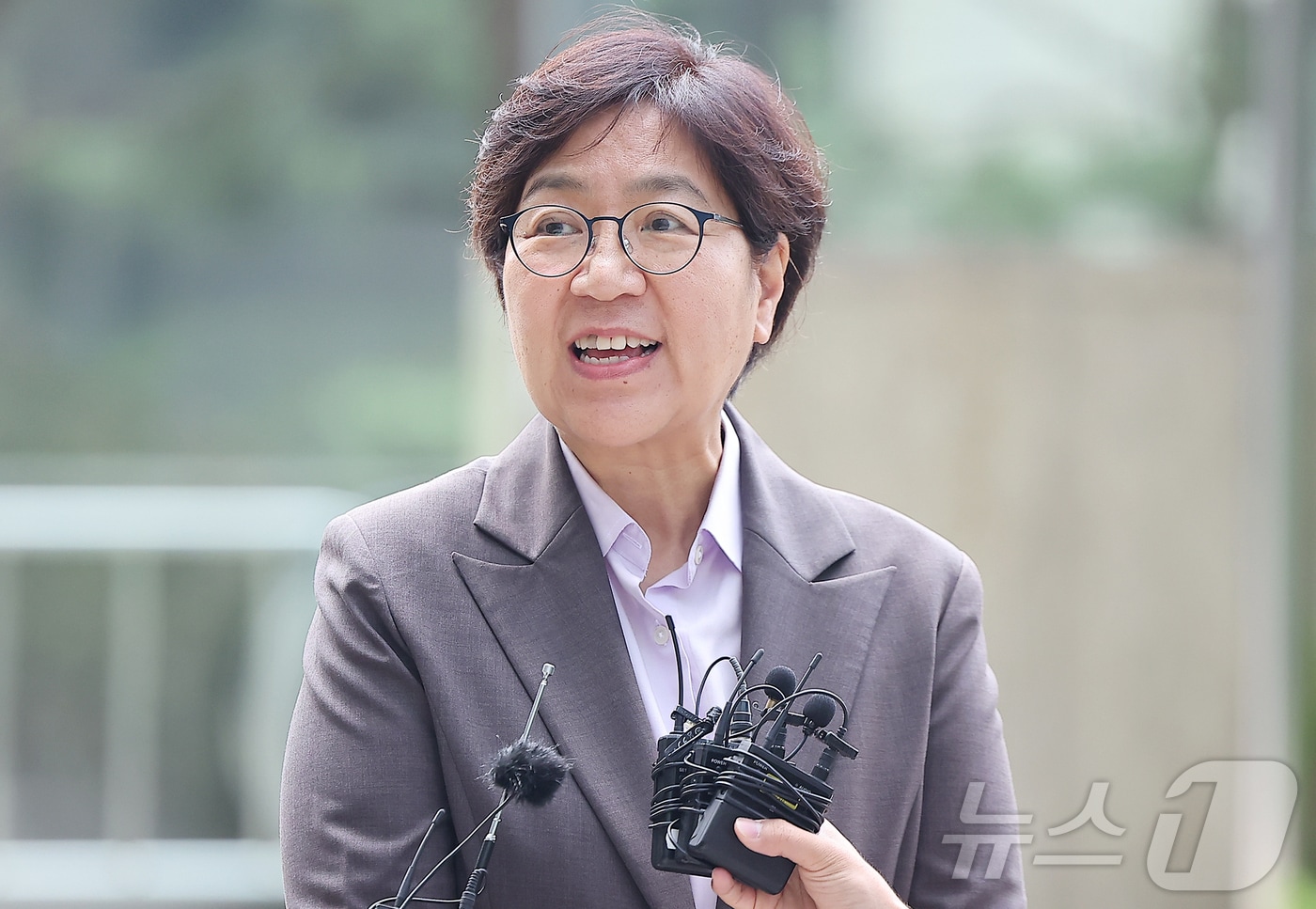 정은경 보건복지부 장관 후보자가 30일 오전 서울 중구 소월로 T타워에 마련된 인사청문회 준비 사무실로 출근하며 취재진의 질문에 답변하고 있다. (사진은 기사 내용과 무관함) 2025.6.30/뉴스1 ⓒ News1 김진환 기자