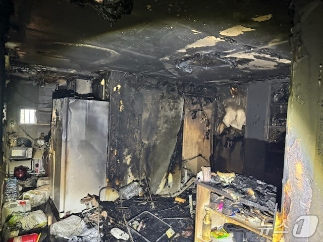 30일 오전 6시54분께 대전 서구 갈마동의 한 빌라에서 불이 나 11분 만에 꺼졌다.(대전소방본부 제공) /뉴스1