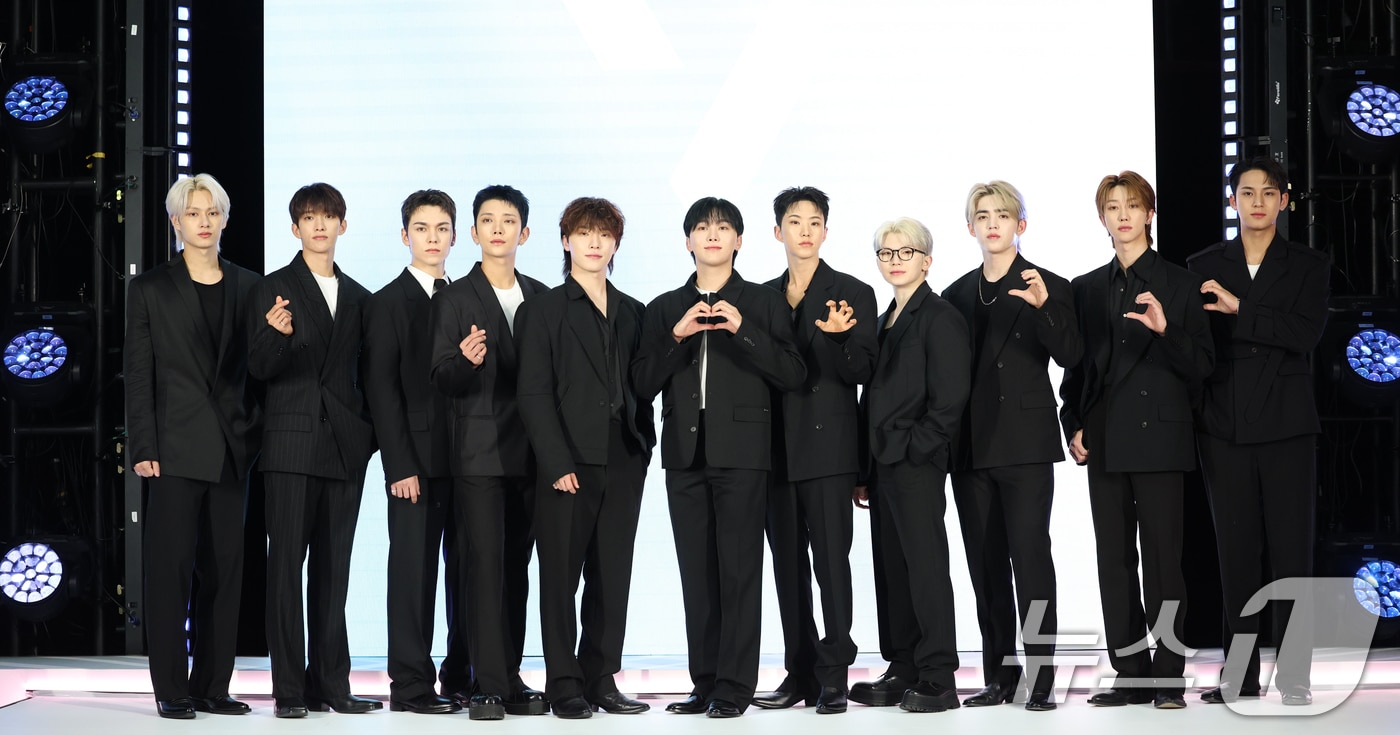 그룹 세븐틴의 준(왼쪽부터)과 도겸, 버논, 조슈아, 디노, 승관, 호시, 우지, 에스쿱스, 디에잇, 민규 025.6.4/뉴스1 ⓒ News1 권현진 기자