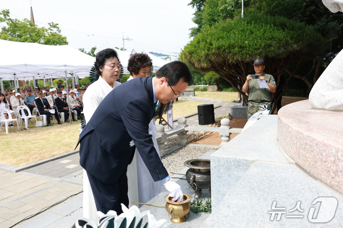 전북 완주군은 6일 삼례읍 충혼탑 광장에서 순국선열과 호국영령의 희생을 기리기 위한 제70회 현충일 추념식을 가졌다(완주군 제공. 재판매 및 DB금지)2025.6.6/뉴스1