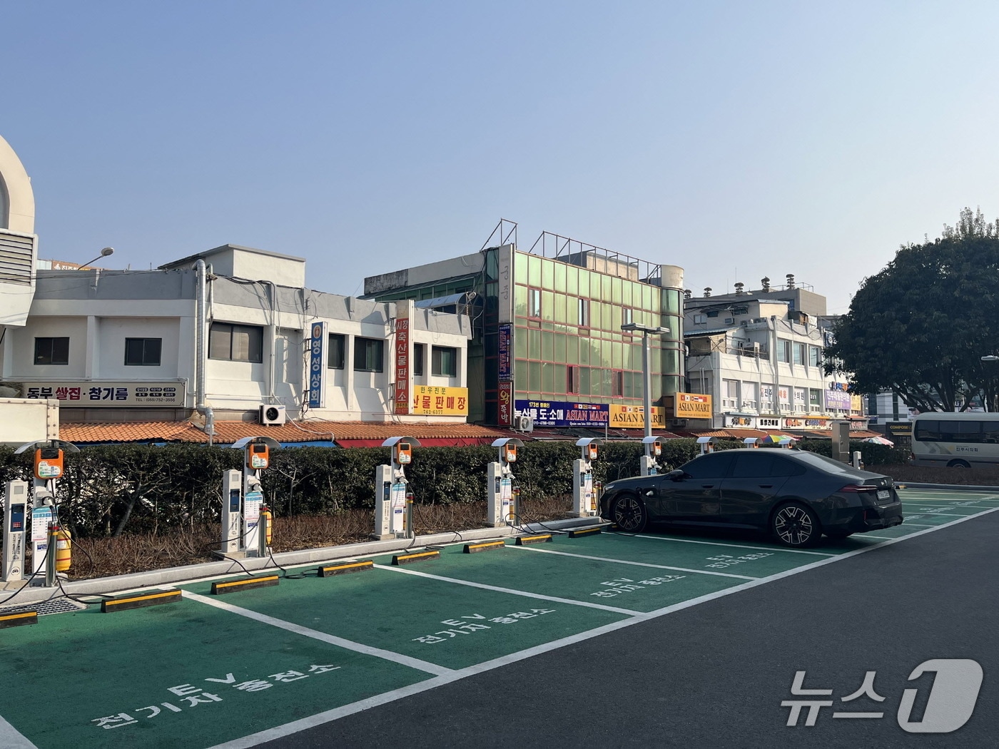 진주시청 전기차 충전소. 뉴스1 DB