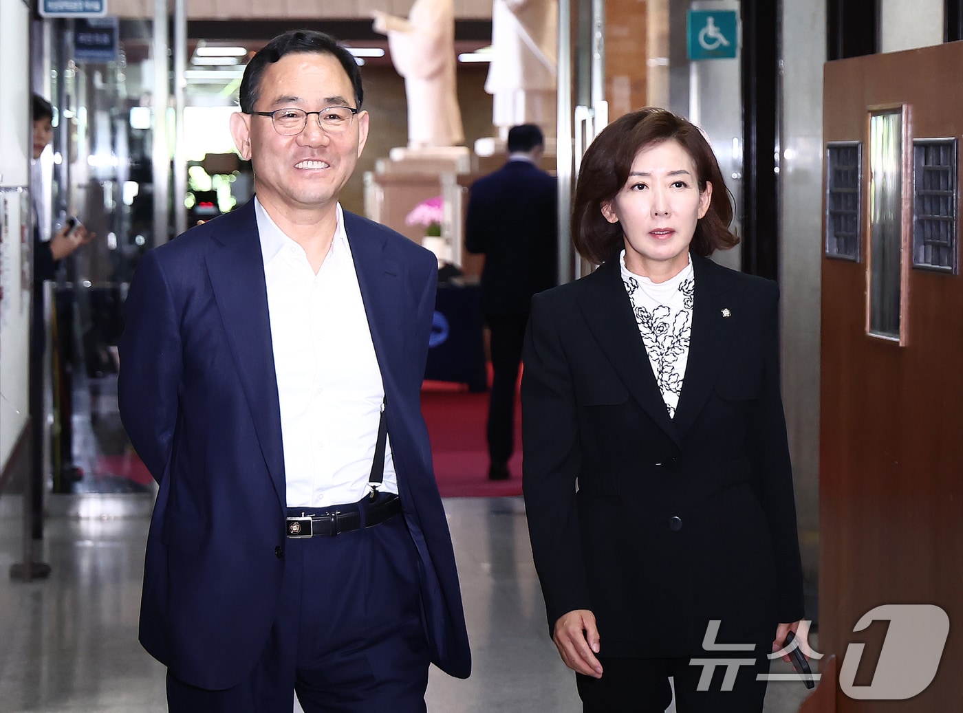 국민의힘 주호영(왼쪽), 나경원 의원. 2025.6.9 ⓒ 뉴스1 김민지 기자