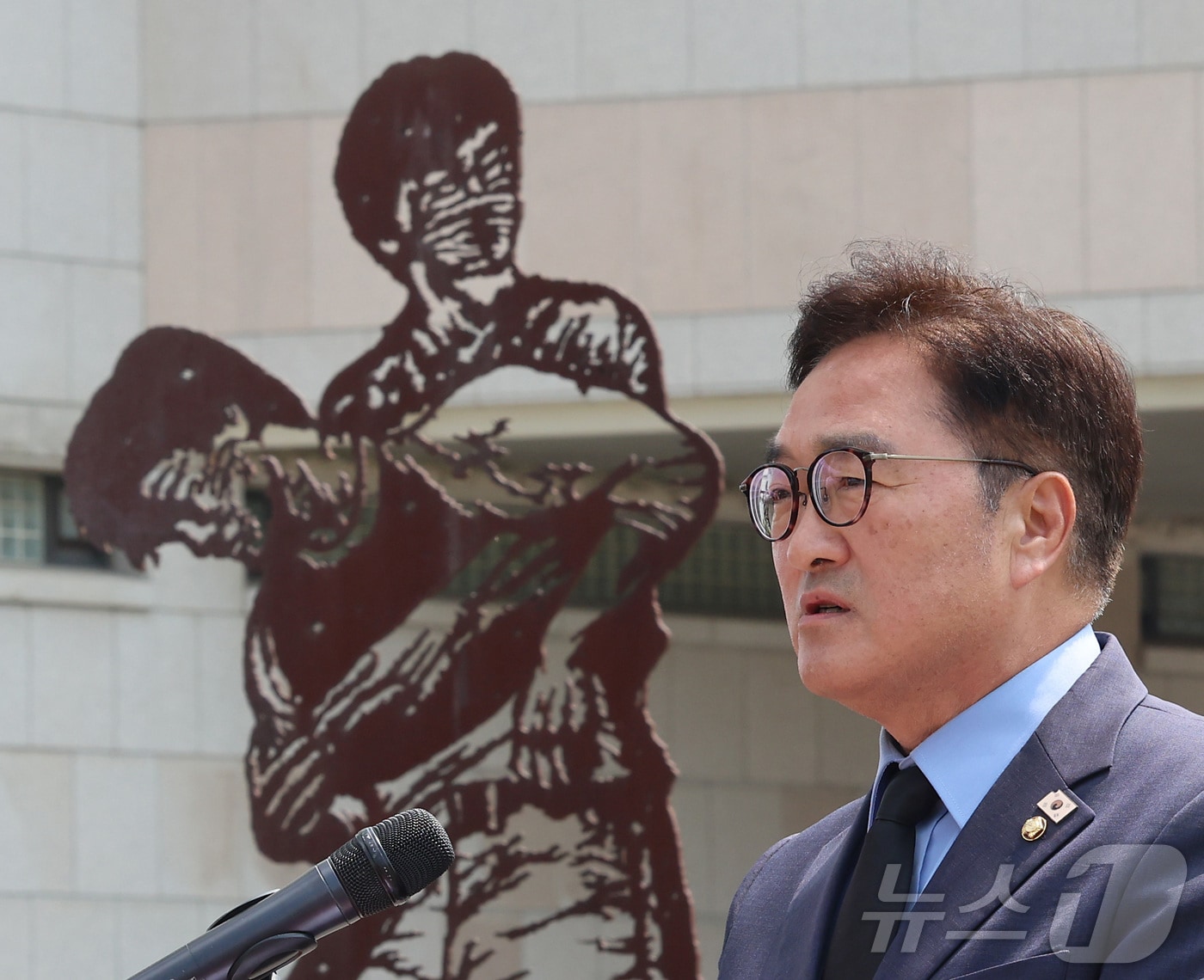 우원식 국회의장이 9일 서울 서대문구 연세대학교에서 열린 제38주기 이한열 추모제에서 추모사를 하고 있다. (공동취재) 2025.6.9/뉴스1 ⓒ News1 오대일 기자