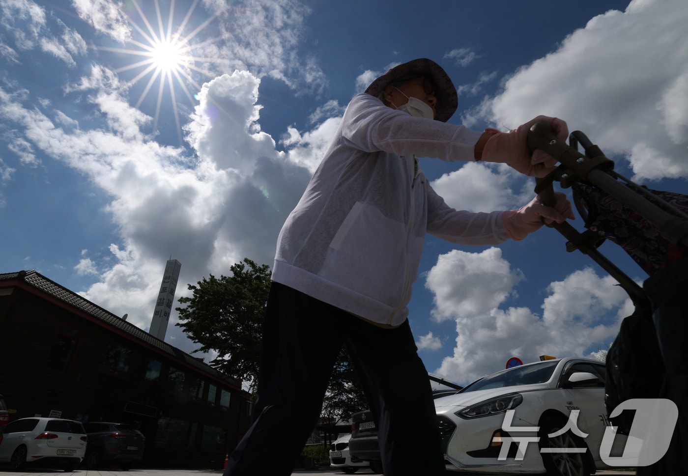 무더위 속 거리. (자료 사진) ⓒ News1