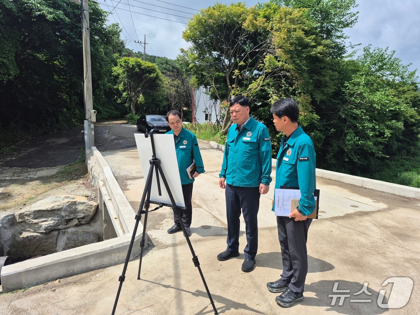  김용천 경기 하남시 부시장이 취임 첫날인 1일 현안 현장을 방문, 업무 일정을 소화하고 있다.(하남시 제공. 재판매 및 DB 금지)/뉴스1