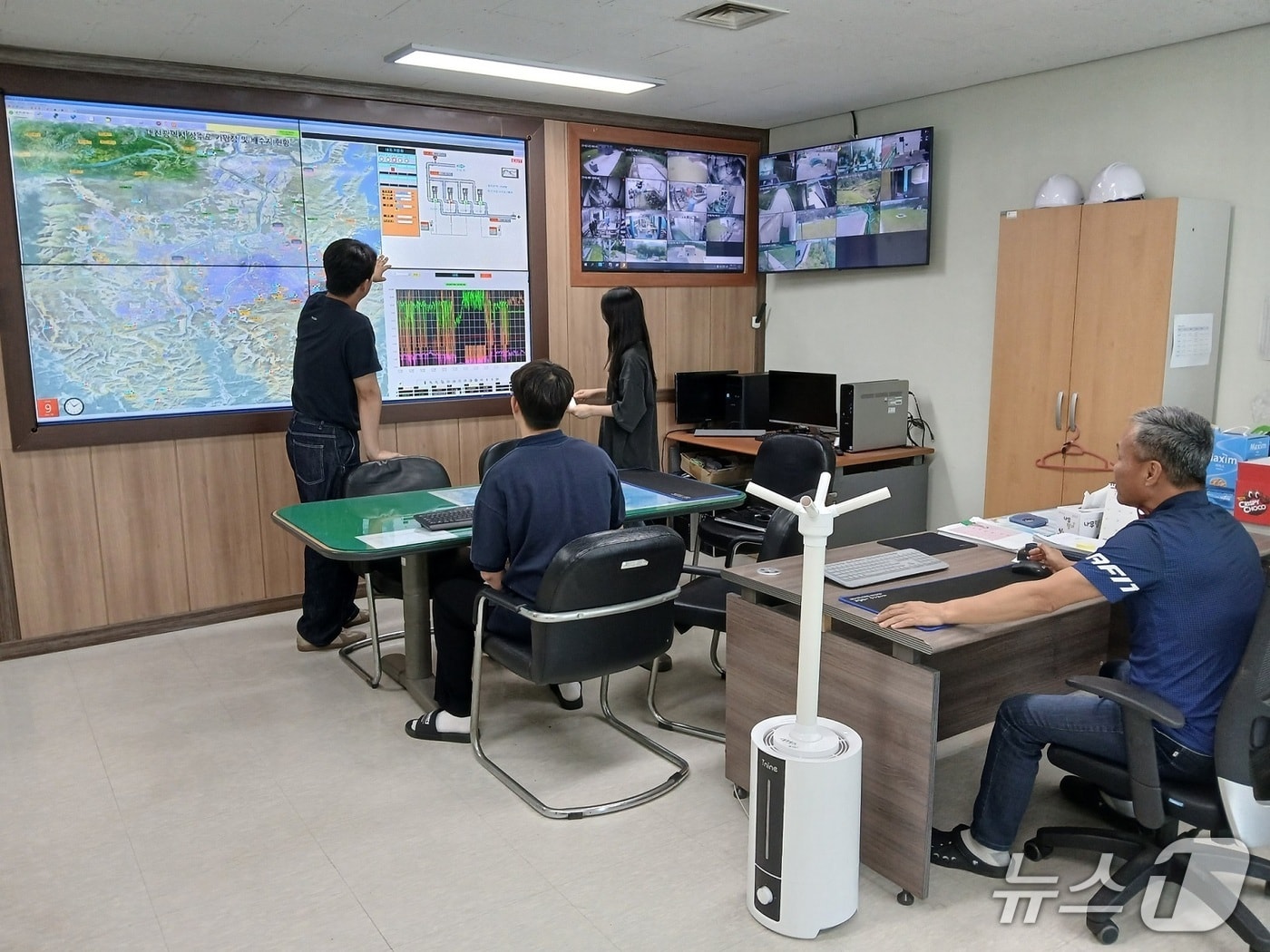급수상황실 운영 모습.(상수도사업본부 제공. 재판매 및 DB금지)/뉴스1