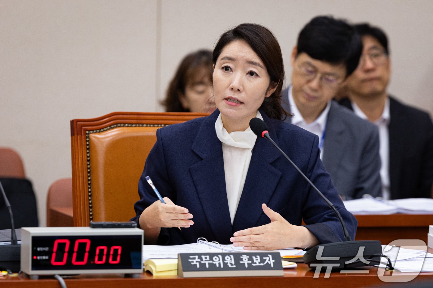 강선우 여성가족부 장관 후보자가 14일 서울 여의도 국회에서 열린 인사청문회에 출석해 의원 질의에 답하고 있다. 2025.7.14/뉴스1 ⓒ News1 유승관 기자