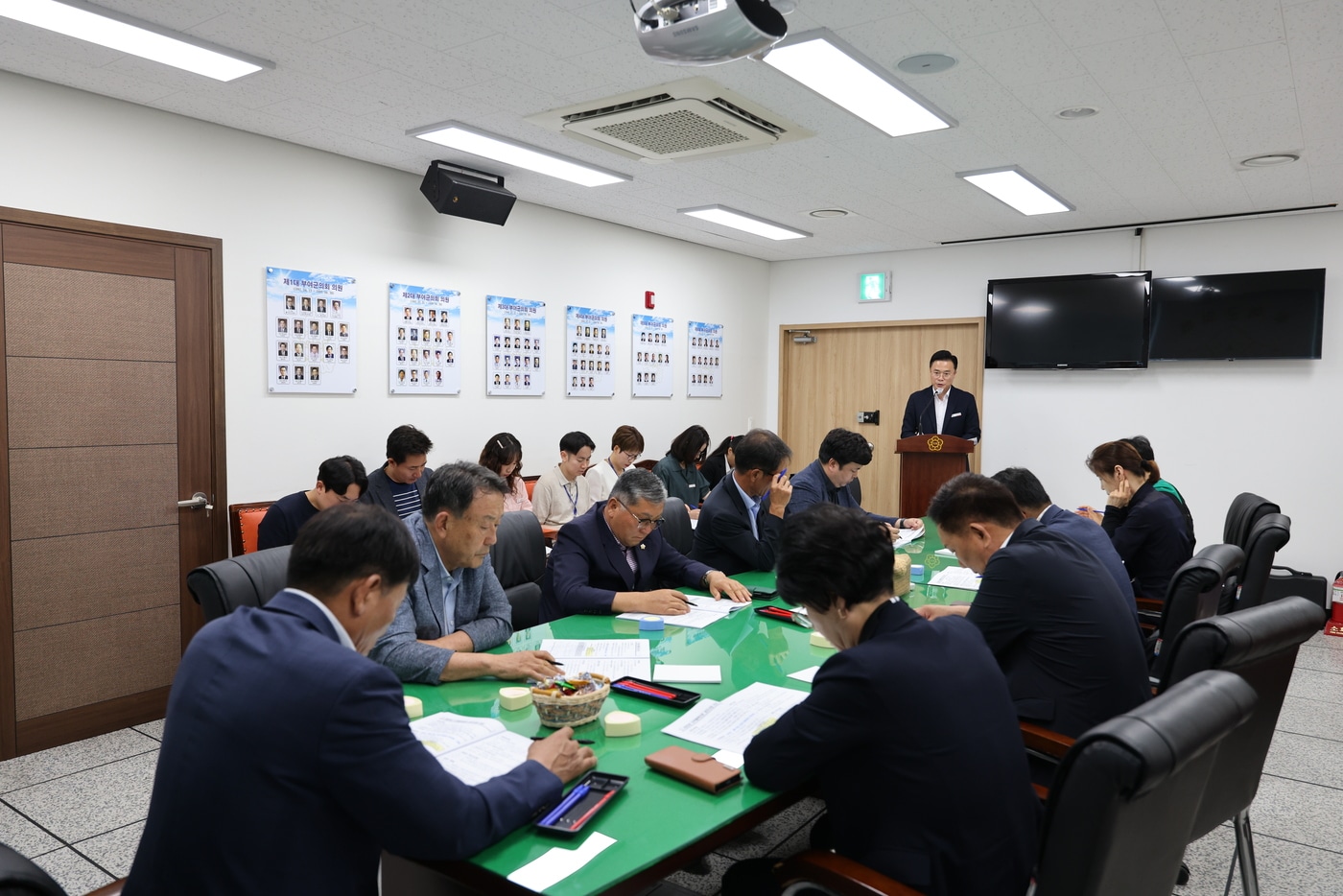 '2025년 5차 의정협의회' 진행 모습.(부여군의회 제공. 재판매 및 DB금지)/뉴스1 