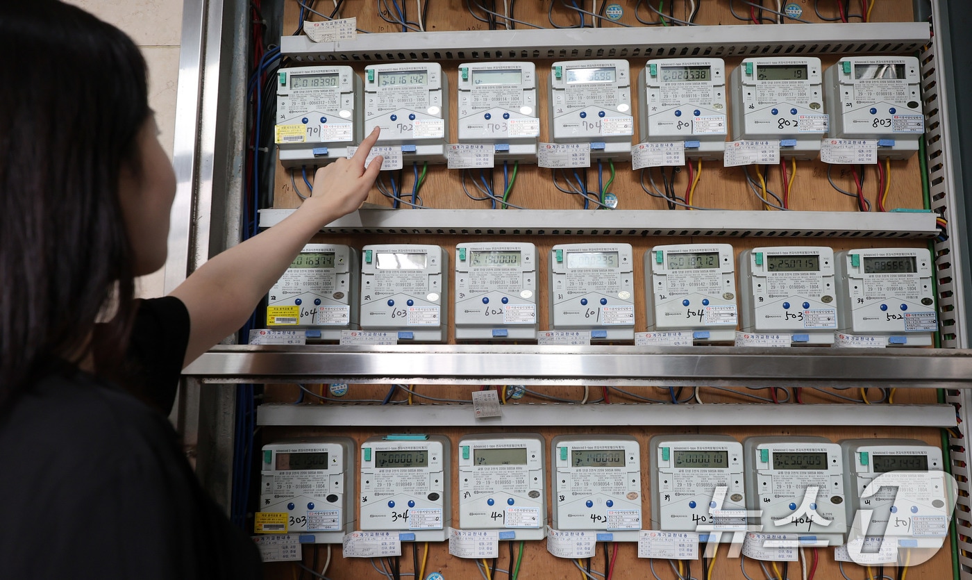 서울 시내의 오피스텔의 전기계량기 모습. 2025.7.15/뉴스1 ⓒ News1 박지혜 기자