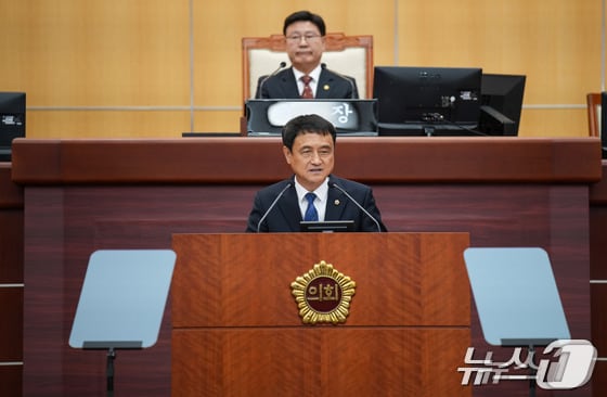 15일 김희수 전북도의원이 임시회 정례회에서 건의안을 발의하고 있다.(의회제공. 재판매 및 DB금지)2025.7.15/뉴스1