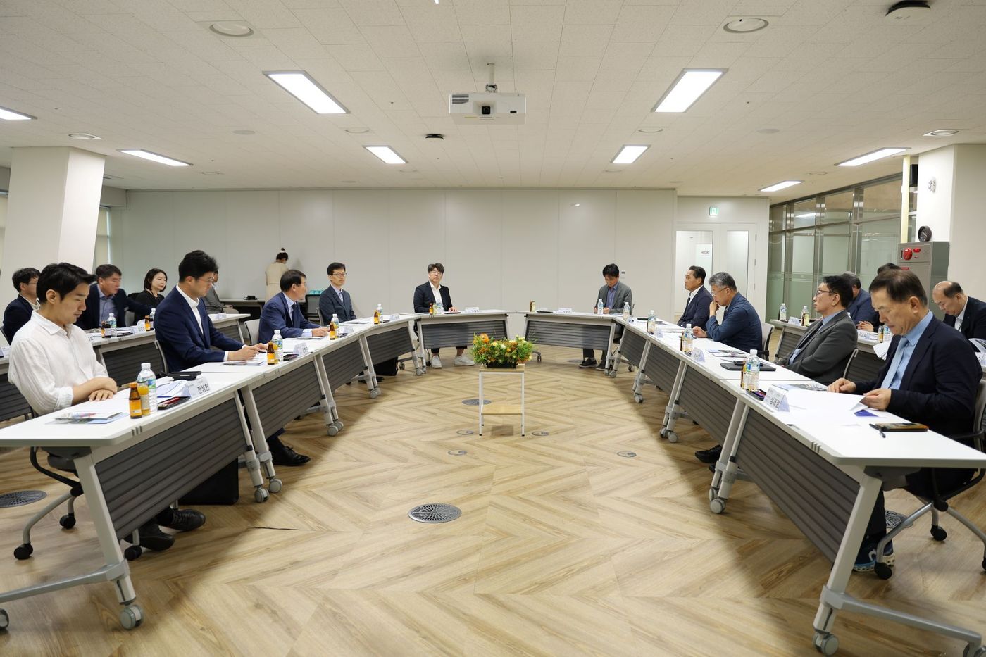 한국도로공사서비스 경영혁신추진위원회 모습.&#40;한국도로공사서비스 제공&#41;