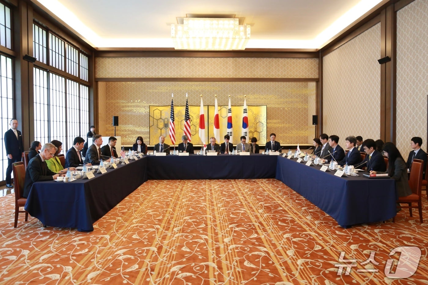 한미일 외교차관 협의회, 북핵 억제력 강화 및 경제·기술 협력 심화 위한 전략 논의 (종합)