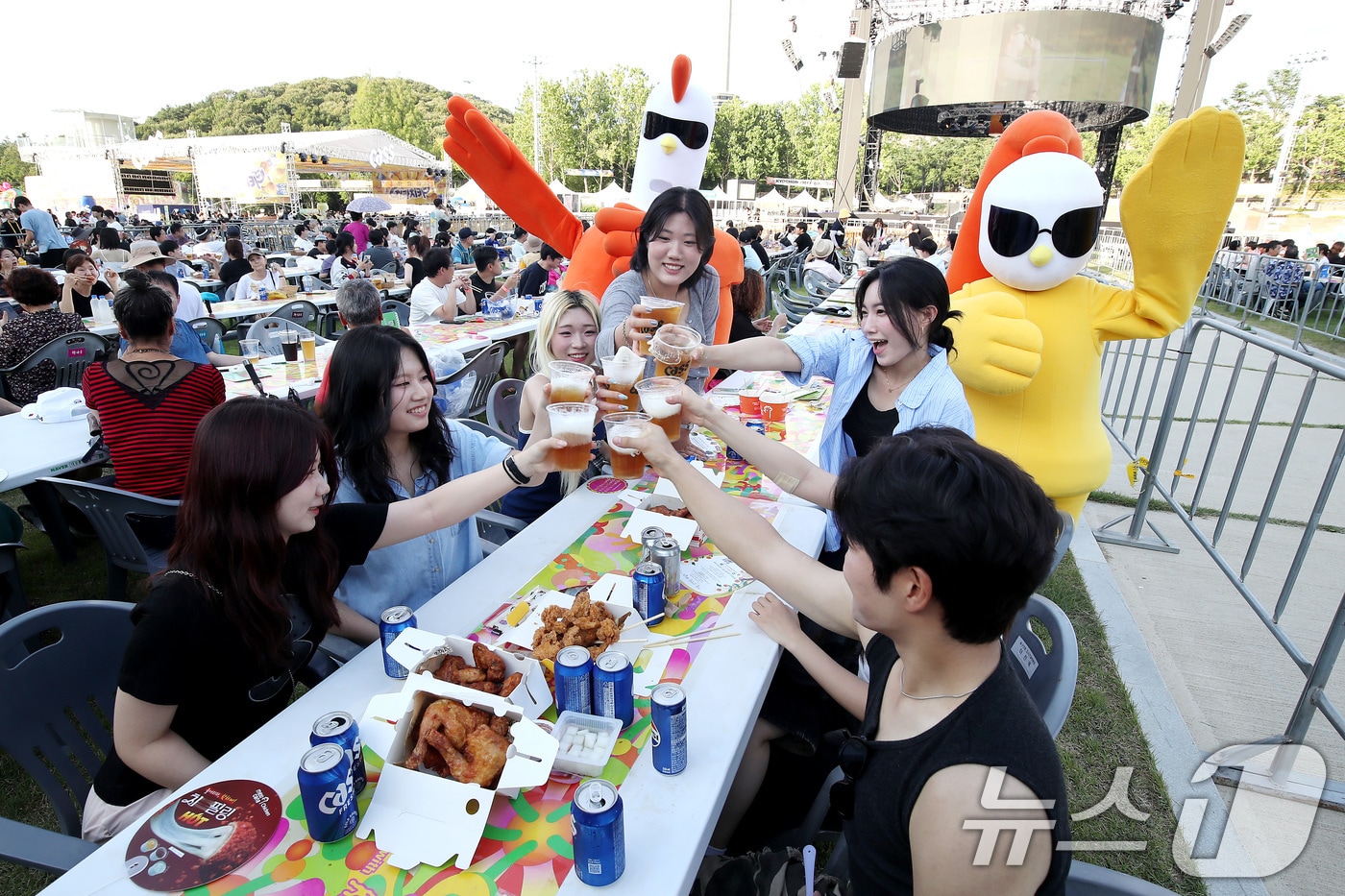 대구를 대표하는 축제 중 하나로 꼽히는 '2026 대구치맥페스티벌'이 1일 오후 개막한다. 사진은 지난해 행사 모습. 2025.7.2 ⓒ 뉴스1 공정식 기자