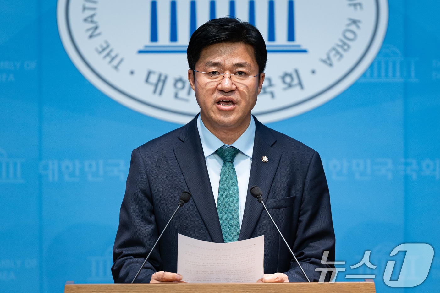 박상혁 더불어민주당 수석대변인이 21일 서울 여의도 국회 소통관에서 민생소비쿠폰 관련 브리핑을 하고 있다. 2025.7.21/뉴스1 ⓒ News1 유승관 기자