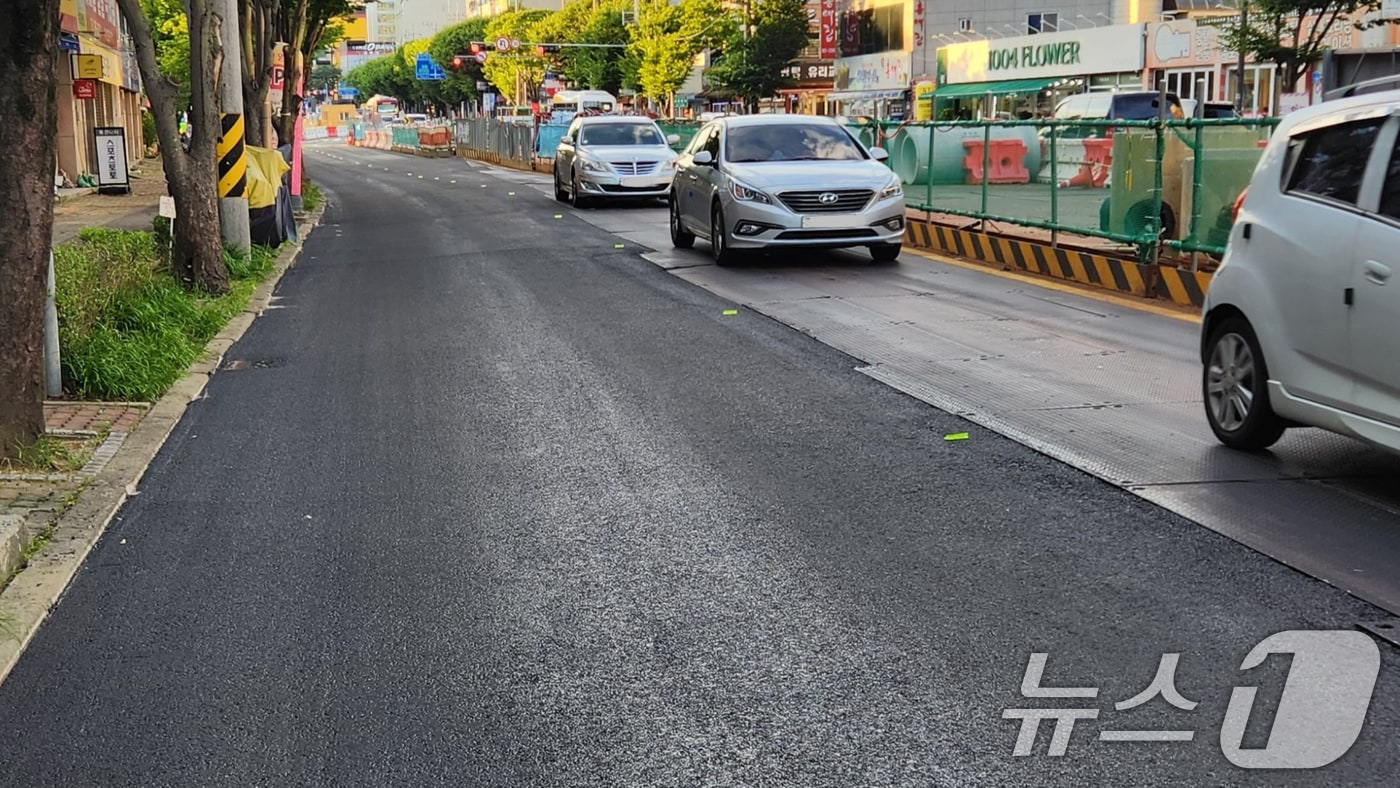 광주시 운전저수지~금호지구 입구 사거리 덧씌우기 임시 포장 완료.(광주시 제공. 재판매 및 DB 금지) 2025.7.22/뉴스1
