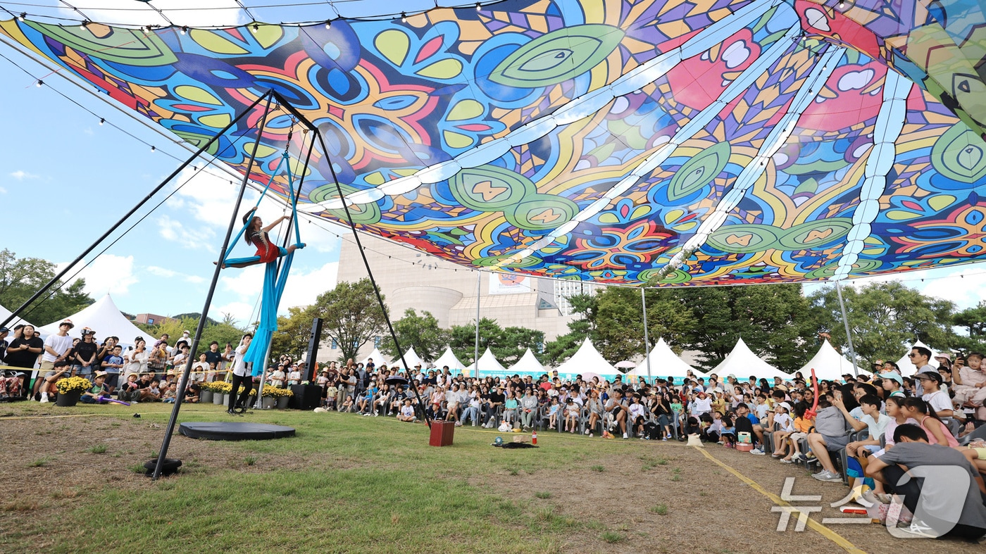지난해 열린 '과천공연예술축제'(과천시 제공)