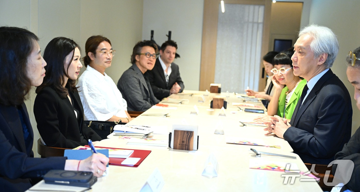 김진아 외교부 2차관이 22일 서울에서 열린 제7기 문화외교자문위원회 오찬 간담회를 가졌다. 2025.07.22. &#40;외교부 제공&#41; 