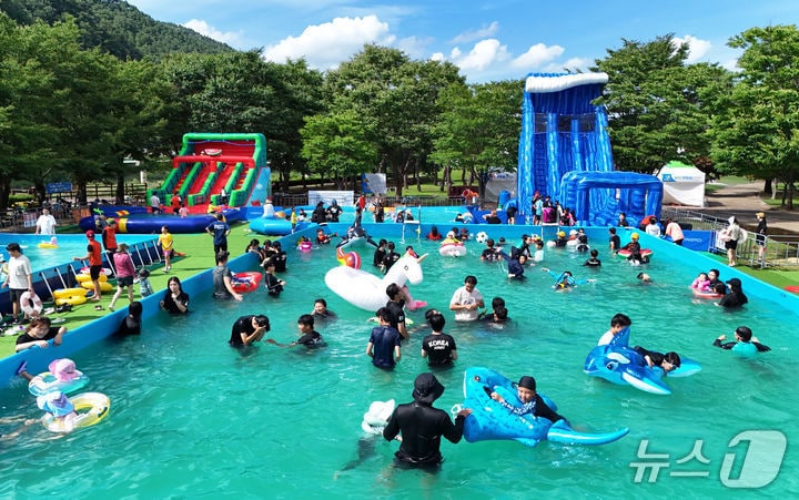 영양 선바위 물놀이장 모습.(영양군 제공. 재판매 및 DB금지)2025.7.23/뉴스1