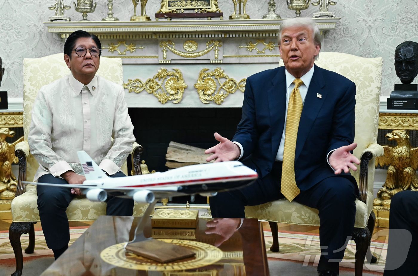 22일&#40;현지시간&#41; 도널드 트럼프 미국 대통령이 백악관에서 페르디난드 마르코스 주니어 필리핀 대통령과 만나고 있다. 2025.07.22 ⓒ AFP=뉴스1 ⓒ News1 김지완 기자