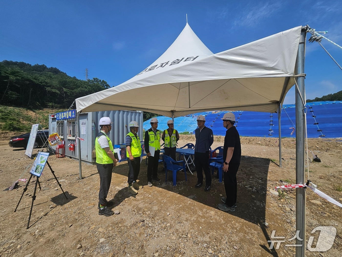 대구고용노동청은 24일 대구대공원 건설현장을 찾아 폭염에 따른 현장을 점검했다. (대구고용노동청 제공.재판매 및 DB금지)