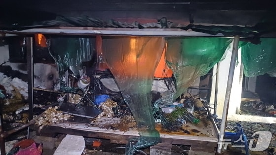  아산 배방읍 단독주택 화재.(아산소방서 제공. 재판매 및 DB금지)