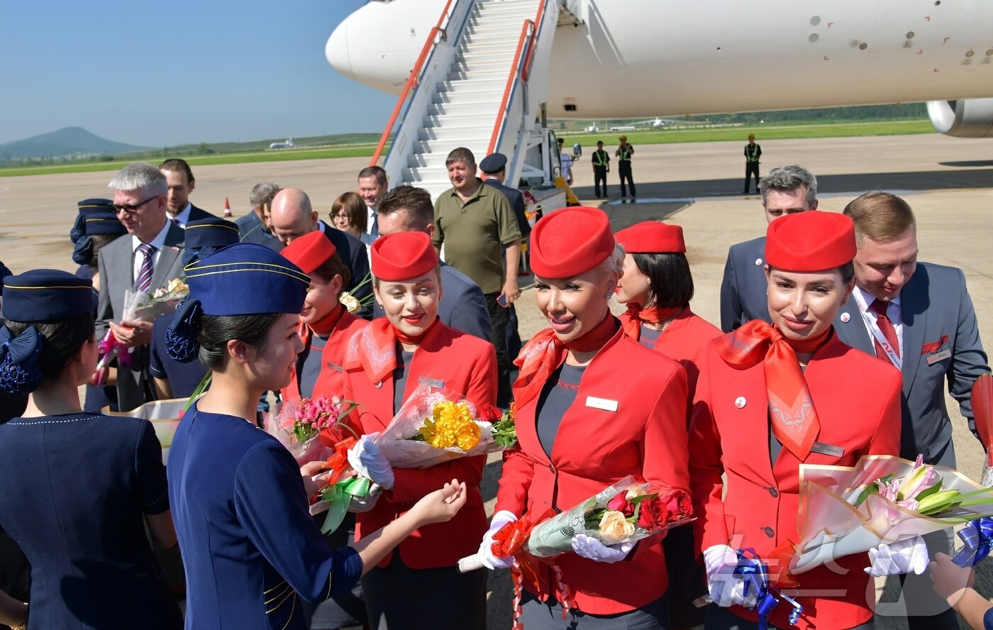 &#40;평양 노동신문=뉴스1&#41; = 북한 노동당 기관지 노동신문은 지난 28일 평양-모스크바 직항로 운영을 재개하는 축하의식이 진행됐다고 29일 보도했다. [국내에서만 사용가능. 재배포 금지. DB 금지. For Use Only in the Republic of Korea. Redistribution Prohibited] rodongphoto@news1.kr