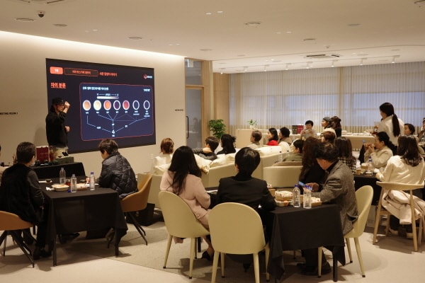 고객센터 內 라이프라운지를 활용한 라이프플러스 아카데미 / 사진=한화생명 제공