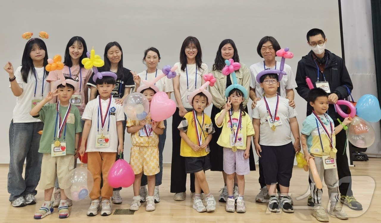 경북교육청이 유보통합 실현을 위해 영덕군에 있는 해양수련원에서 '2025 가족과 함께하는 별빛 달빛 캠프'를 개최했다.(경북교육청 제공, 재판매 및 DB 금지)ⓒ News1 김대벽기자