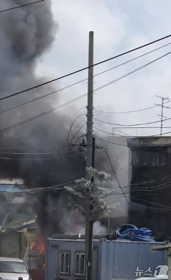 화재 현장. (경기도소방재난본부 제공. 재판매 및 DB 금지) 2025.7.3/뉴스1