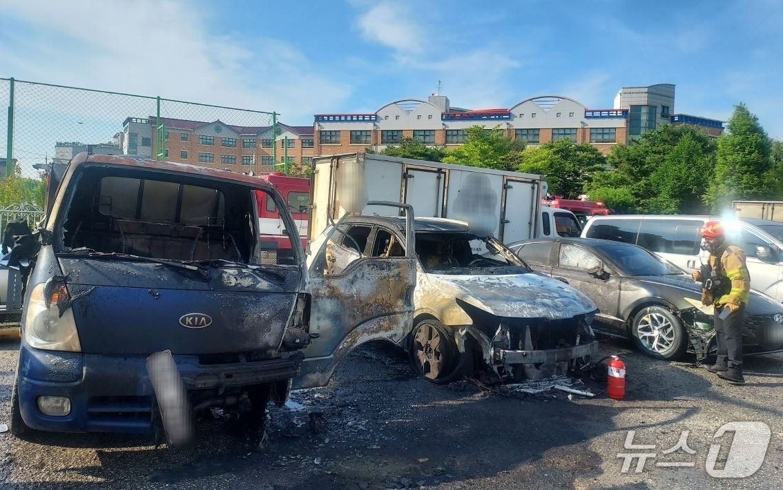 전주 공영주차장 트럭 화재 현장.(전북소방본부 제공. 재판매 및 DB금지)