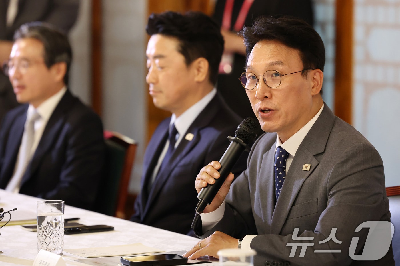 김민석 국무총리가 6일 오후 서울 종로구 삼청동 국무총리 공관에서 열린 이재명 정부 첫 고위당정협의회에서 발언하고 있다. (공동취재) 2025.7.6/뉴스1 ⓒ News1 김성진 기자