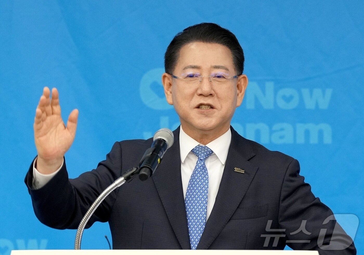 김영록 전남도지사가 8일 전남 순천 에코그라드호텔에서 열린 '민선 8기 3주년 동부권 언론사 기자회견'에서 발언을 하고 있다.(전남도 제공. 재판매 및 DB 금지) 2025.7.8/뉴스1 ⓒ News1 김동수 기자