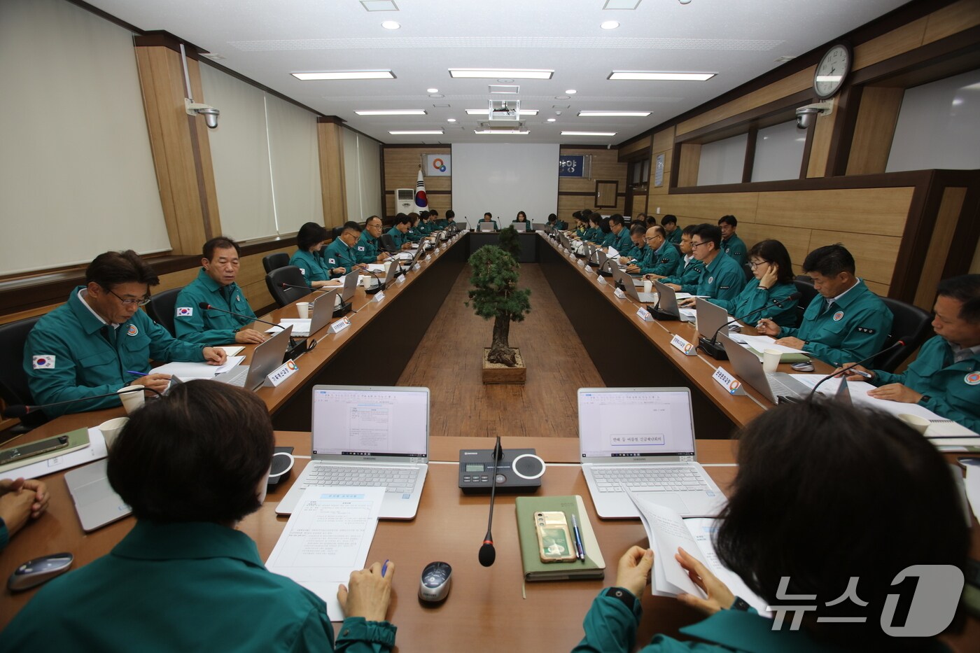 양양군, 폭염·가뭄 대응 긴급 재난대책회의 개최.&#40;양양군 제공, 재판매 및 DB 금지&#41; 2025.7.8/뉴스1