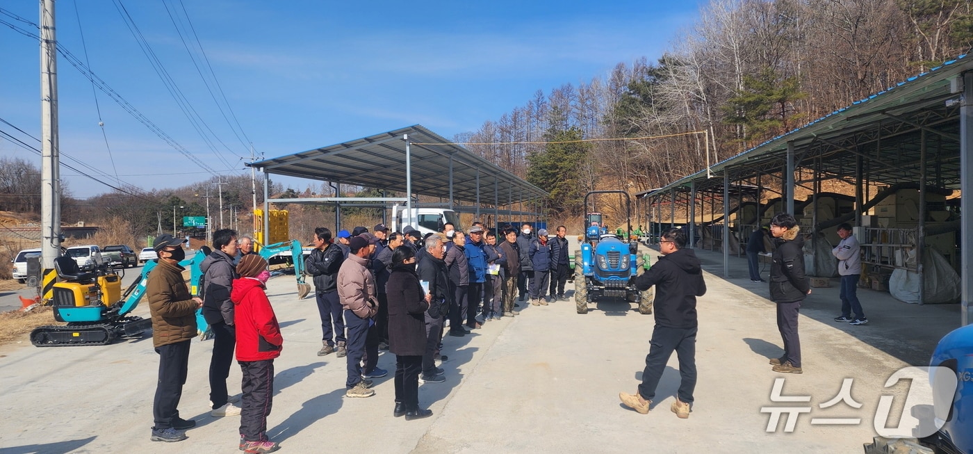 영주시 농기계 현장교육 모습 (영주시 제공. 재판매 및 DB 금지)2025.8.12/뉴스1